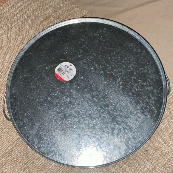 Metal Tray - Picture 2 of 5